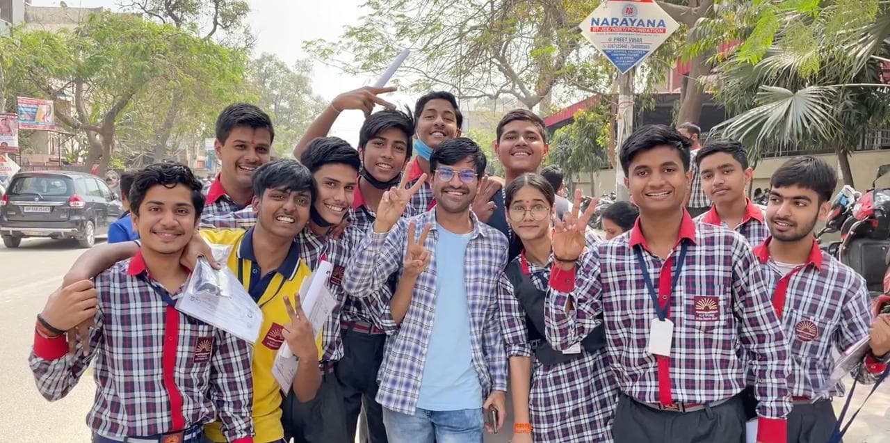 Gaurav Sir with students